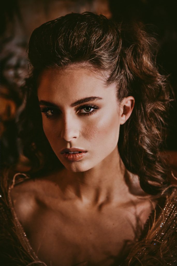 kiki-minou-burlesque-artista-performer-star-spettacolo-show-tour-intrattenimenti-evento-nazionale-internazionale-miglior-italiana-modella-mulin-rouge-folies-bergere-crazy-horse-lido-de-paris-red-carpet-festival-cinema-roma-party-rassegna-stampa-stilista-vivien-luxury