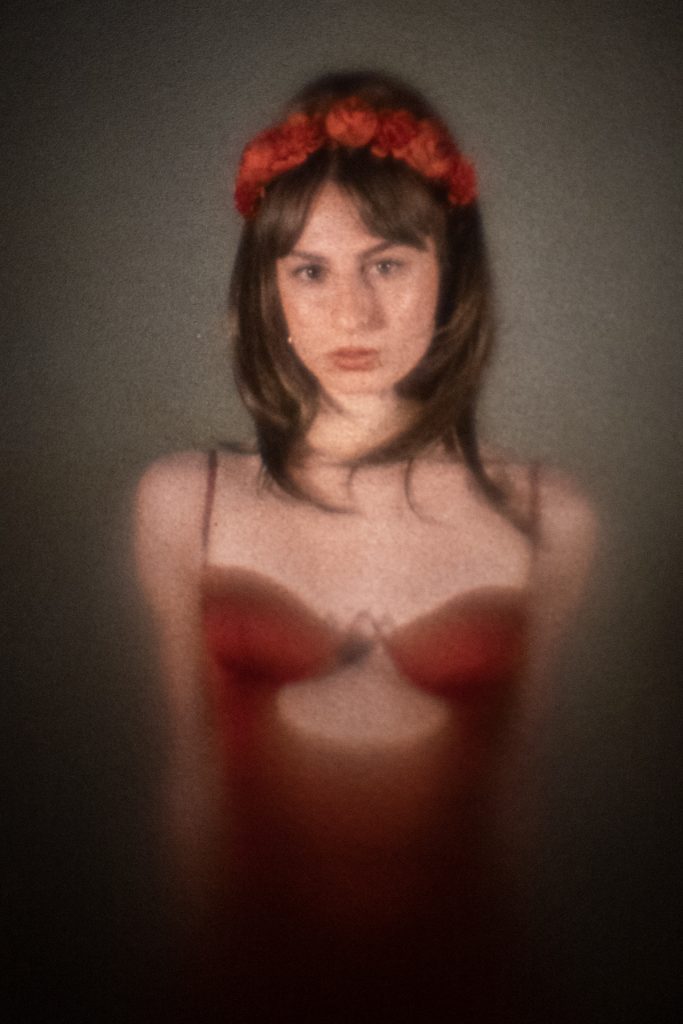 Kiki Minou performer di burlesque e modella shooting