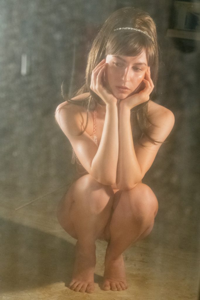 Kiki Minou performer di burlesque e modella shooting